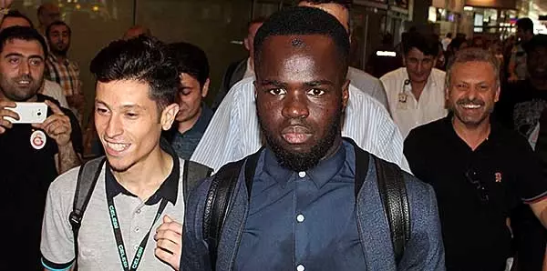 Bursaspor, Galatasaray'ın İstanbul'a Getirdiği Tiote'yi İzlemeye Aldı