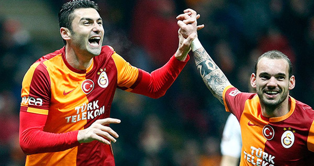 Çin Ekibi, Sneijder'e 3 Yıl İçin 25 Milyon Euro Teklif Etti