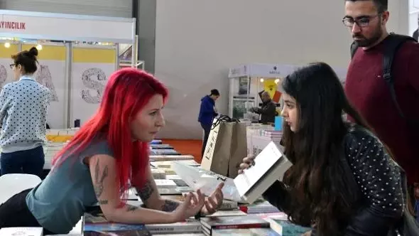 Çukurova'da Kitap Şöleni Başladı