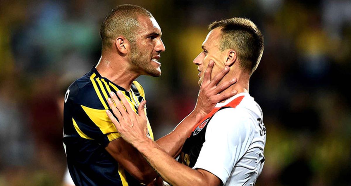 Fernandao, Fenerbahçe'de Kalıyor