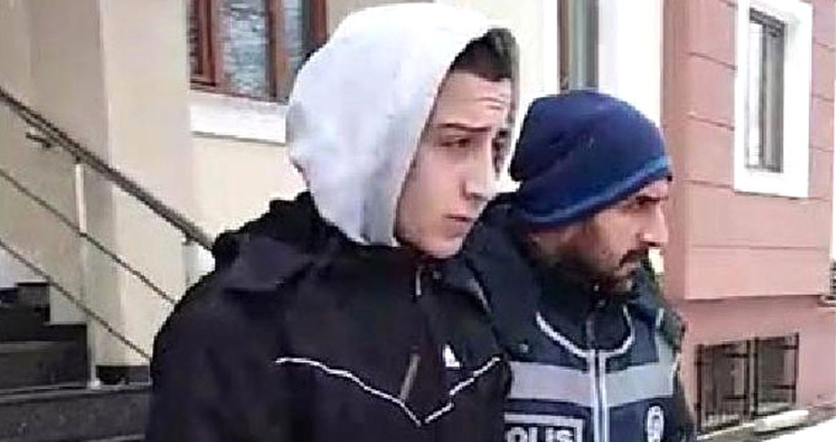 'Neden Bakıyorsun' Dedi, Bıçaklayıp Öldürdü
