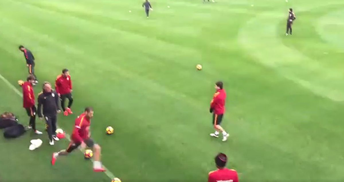 Riekerink, Sabri ve Eren, Hamzaoğlu'nun Antrenmandaki Golünü Kıskandı