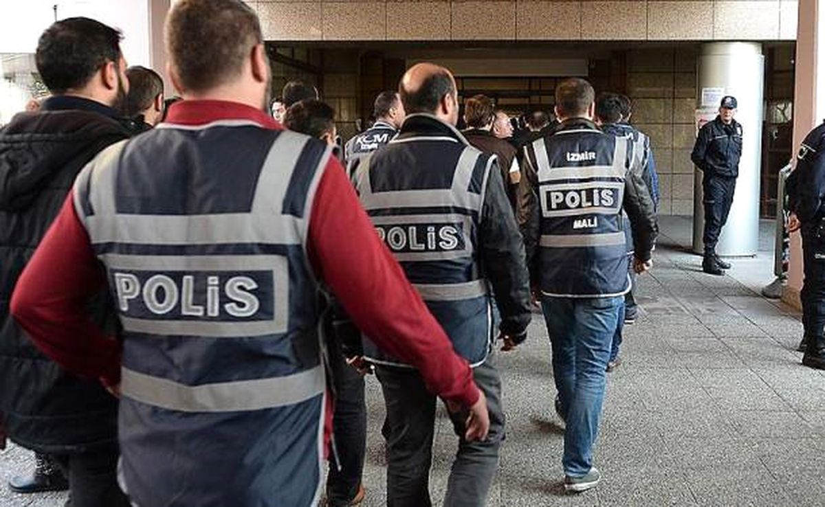 Adana Merkezli Dev FETÖ Operasyonu! Emniyet Müdürleri Dahil 30 Gözaltı