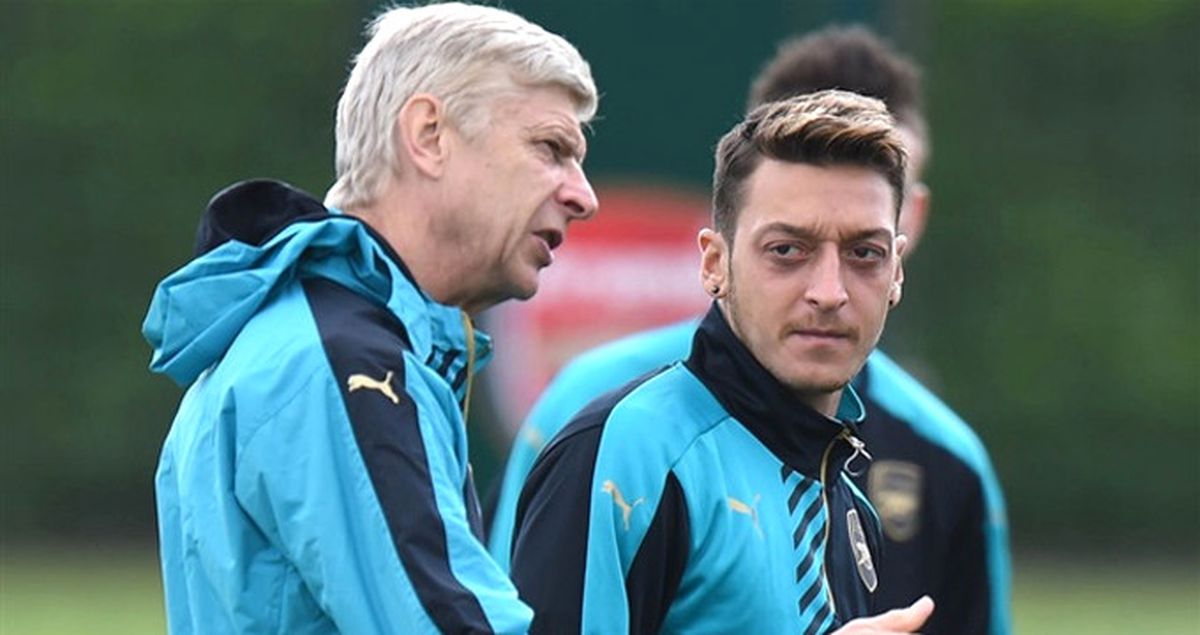 Arsenal'lı Yıldız Mesut Özil: Arsene Wenger Kalırsa Kalırım