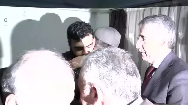 Halisdemir'in Babasından Sekin'in Ailesine Taziye Ziyareti Halisdemir'in Babasından Sekin'in Ailesine Taziye Ziyareti