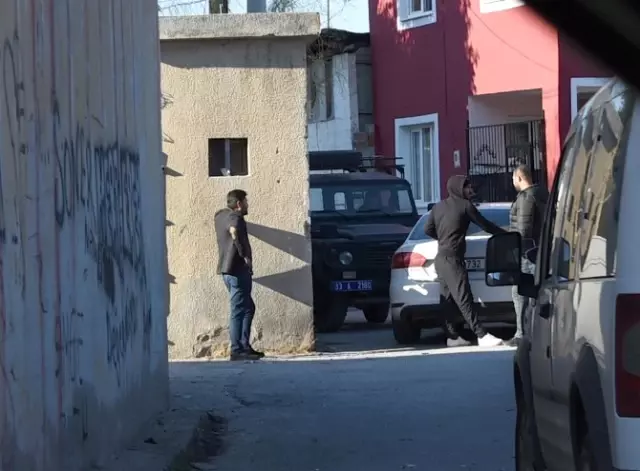 Tarsus'ta 1,5 Aydır Süren Esrarengiz Kazı Meclis Gündemine Taşındı