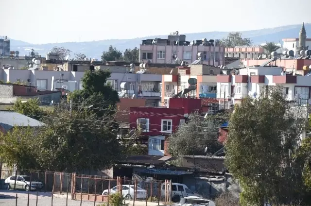 Tarsus'ta 1,5 Aydır Süren Esrarengiz Kazı Meclis Gündemine Taşındı