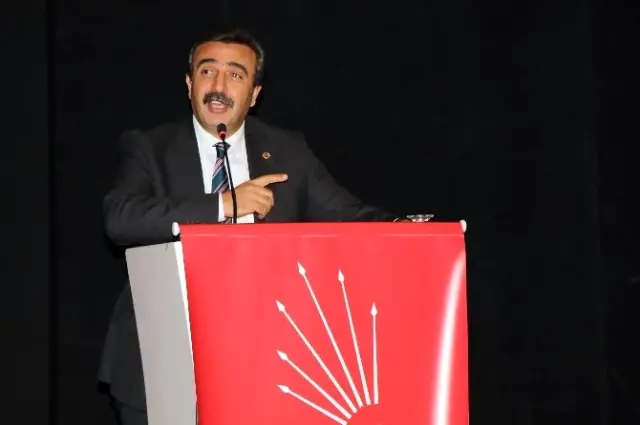CHP'li Kadınlardan 'Cumhuriyet ve Kadın' Çalıştayı CHP'li Kadınlardan 'Cumhuriyet ve Kadın' Çalıştayı