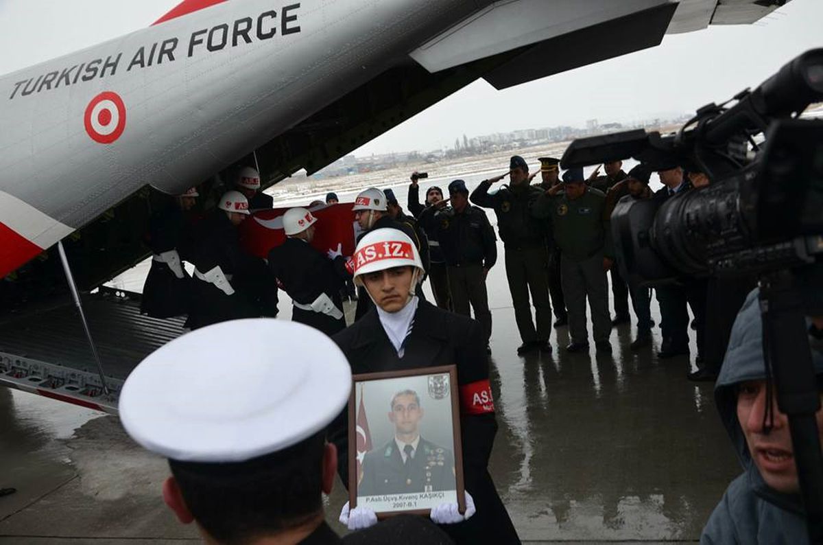 Fırat Kalkanı Şehidi, Yaralandığı Suriye'ye Dönmüş: Arkadaşlarımı Yalnız Bırakamam