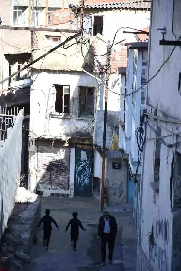 Eski İzmir Evleri Kurtarıcısını Bekliyor Haberler