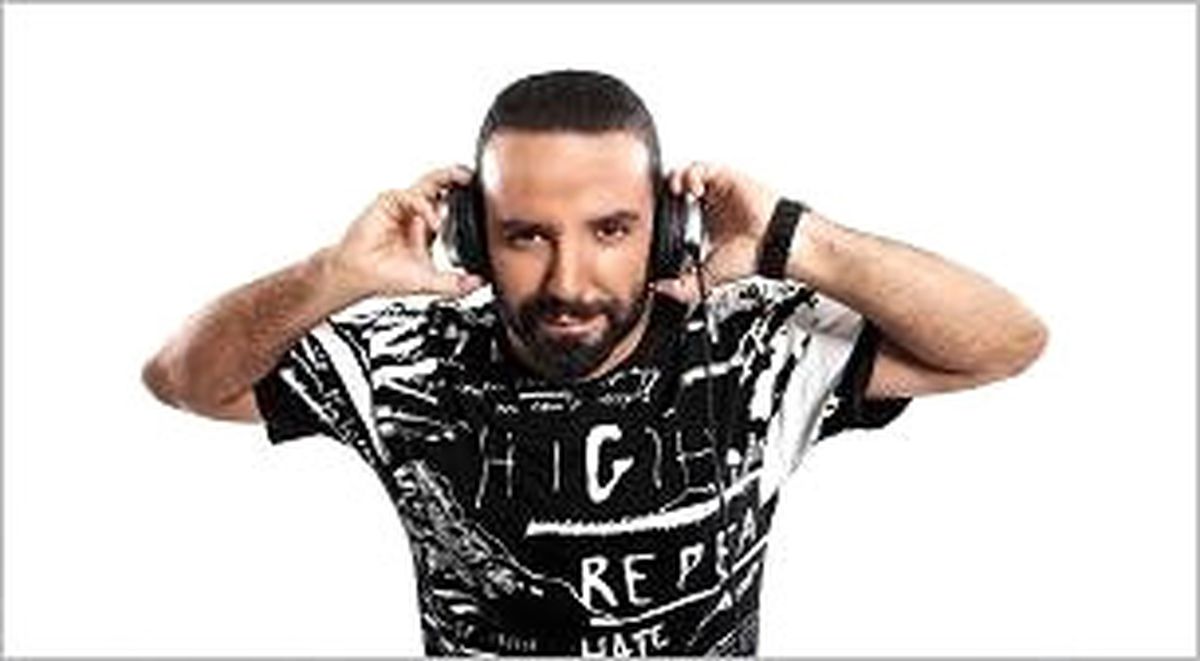 Hakan Küfündür 80s Performans