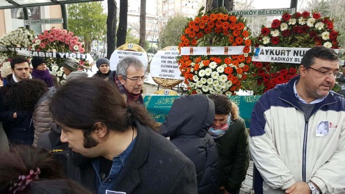 Selçuk Yöntem'in Acı Günü! Ablasını Toprağa Verdi
