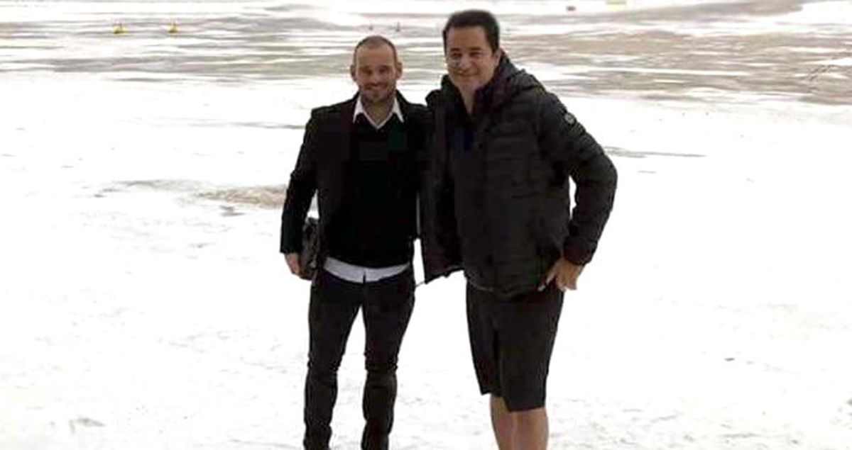 Galatasaraylı Sneijder ile Acun Ilıcalı'yı Taşıyan Uçak Tekirdağ'a İndi