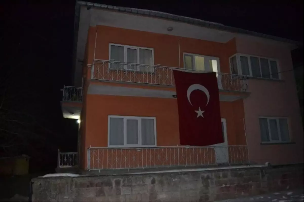 Afyonkarahisar'a Şehit Ateşi Düştü