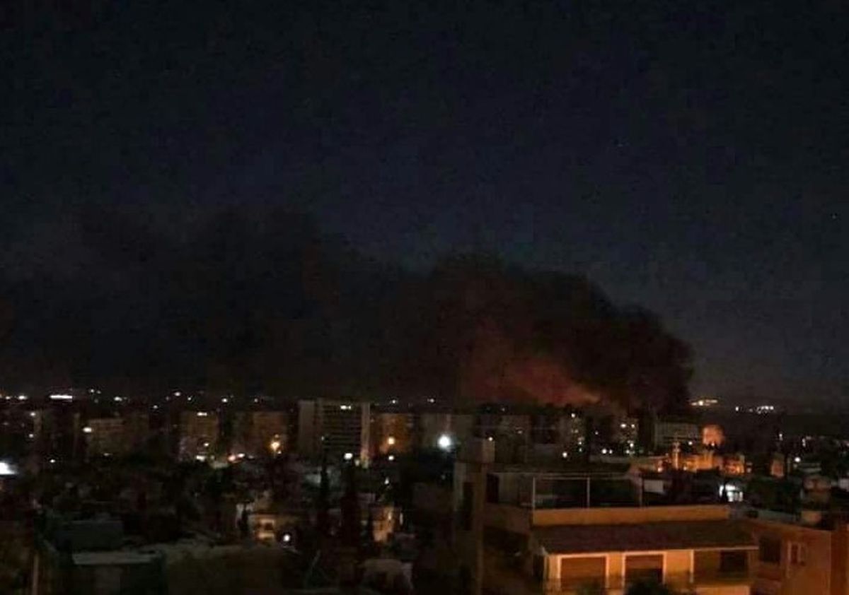 İsrail, Suriye'de Askeri Havaalanını Vurdu