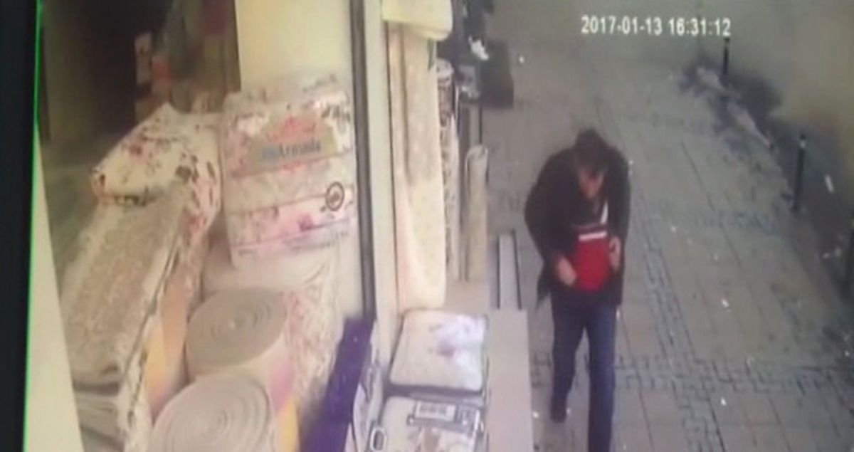 İşte Yaşanan Dehşetin Görüntüsü! Binanın Çökme Anı Kamerada!