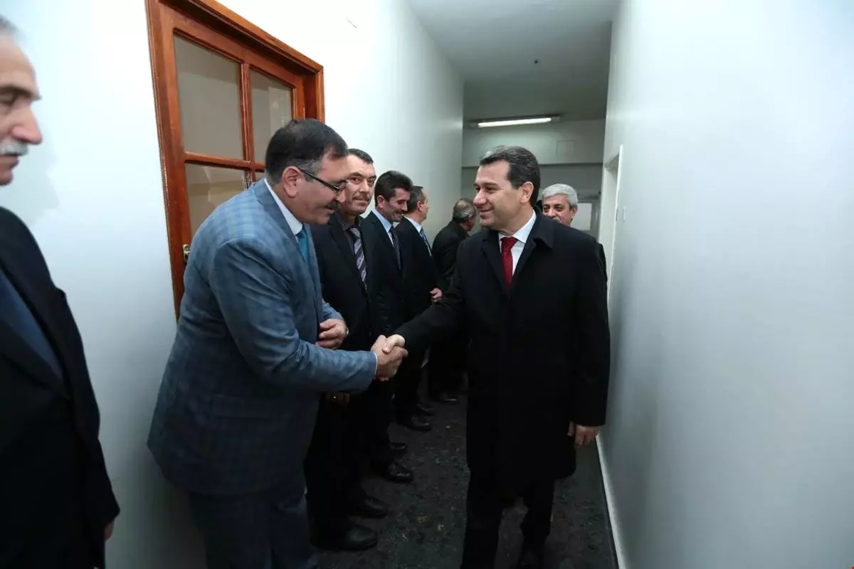 Vali Çelik'ten Muhtarlara Ziyaret