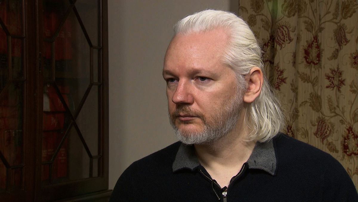 Wikileaks'in Kurucusu İadesi İçin Tutuklu Askerin Affedilmesini İstedi