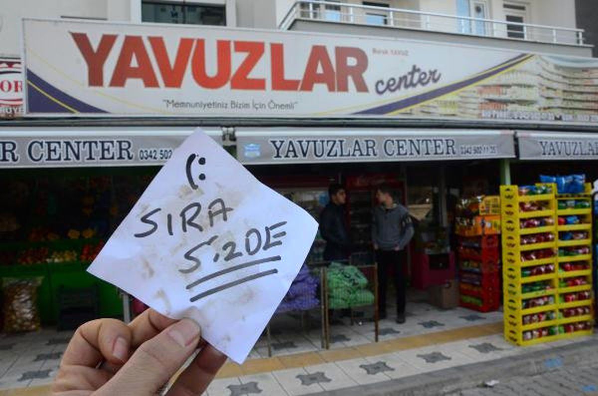 20 İş Yerinde Hırsızlık Yaptılar, Markete 'Sıra Sizde' Notu Bıraktılar