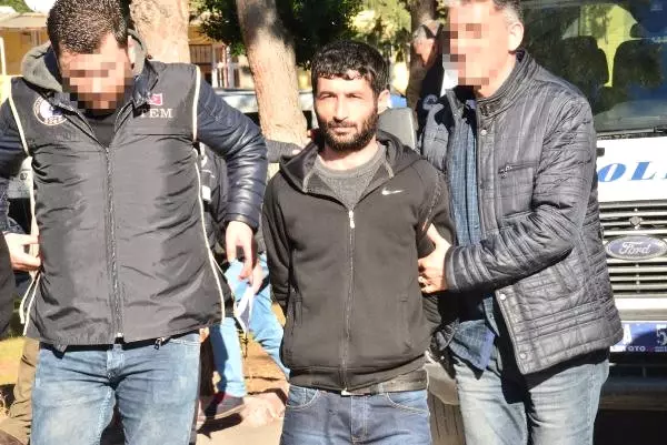 Adana Valiliği'ndeki Bombalı Eylemi Gerçekleştiren Kadın Terörist Suriye'ye Kaçtı