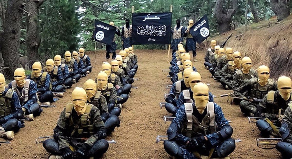 DEAŞ Afganistan'da Bir Köyde Bulunan 65 Evi Ateşe Verdi