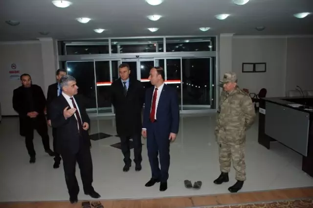 Vali Erin Öğrenci Yurdunu İnceledi