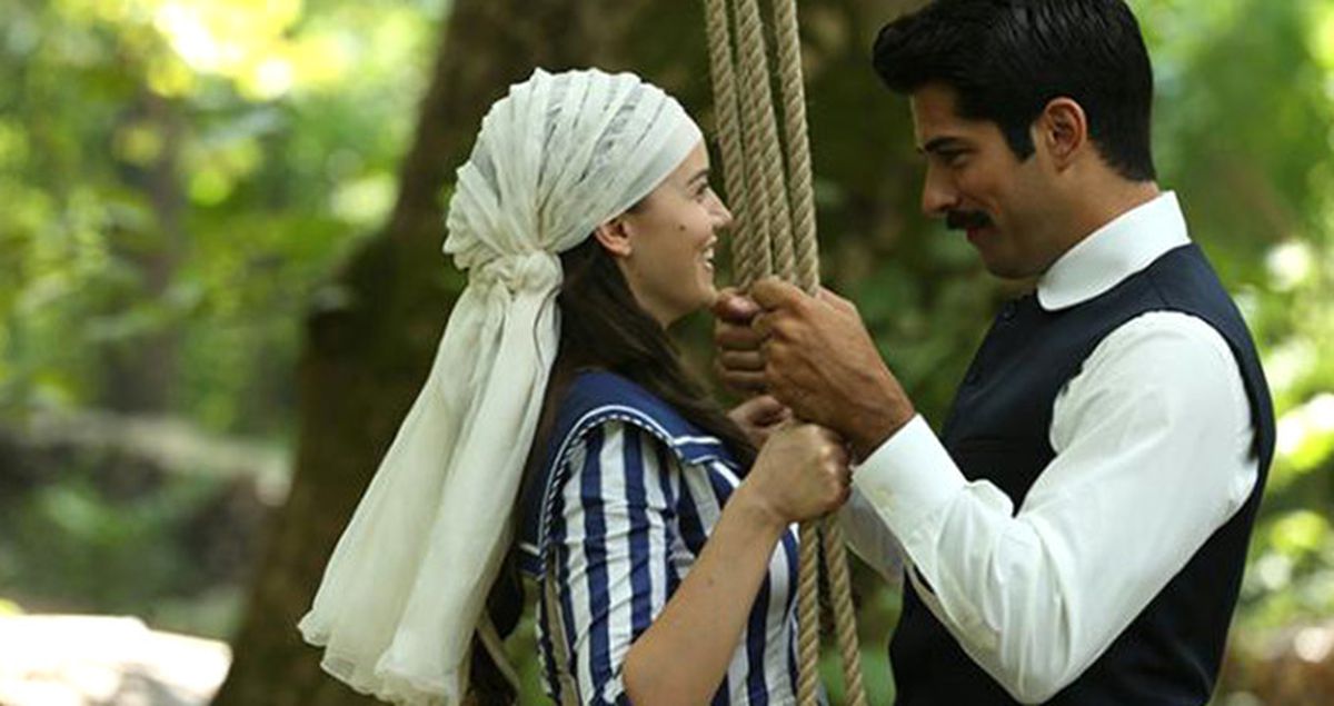 Fahriye ve Burak'ın Düğününe Sponsor Olmak İsteyenler Kuyruğa Girdi
