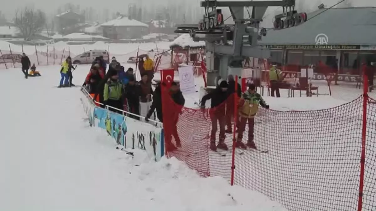 Küpkıran Kayak Merkezi'nde Hafta Sonu Yoğunluğu