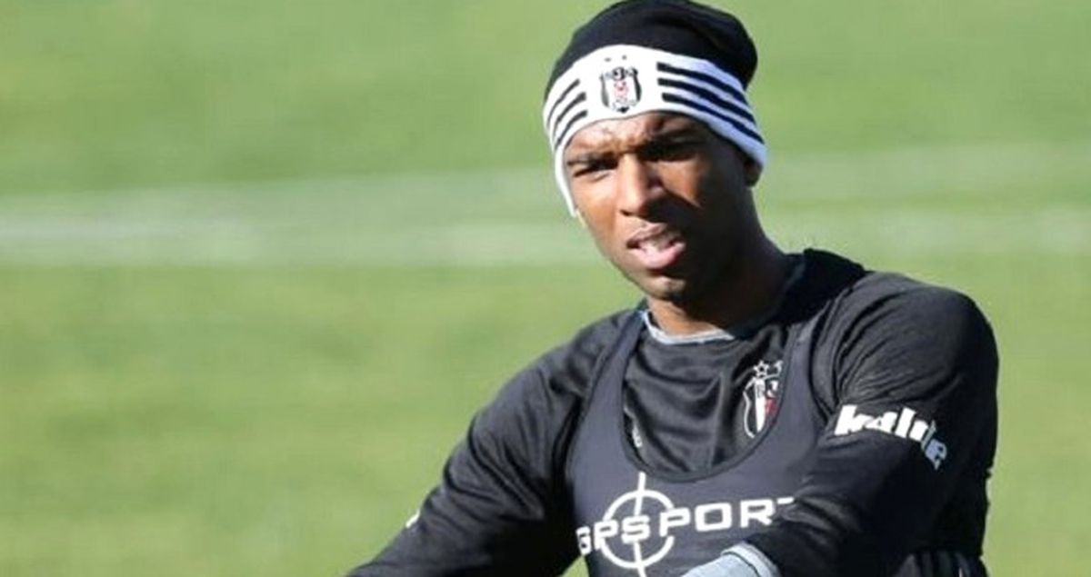 Beşiktaş'ta Ryan Babel'in Lisans Sorunu Yaşanıyor
