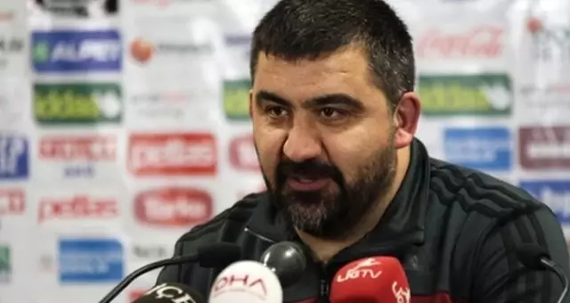 Ümit Özat Maç Sonu İsyan Etti: Hakemlik Kitapla, Okumayla Öğrenilmez