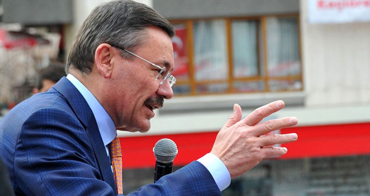 Melih Gökçek FETÖ'nün Kitabını Yazacak