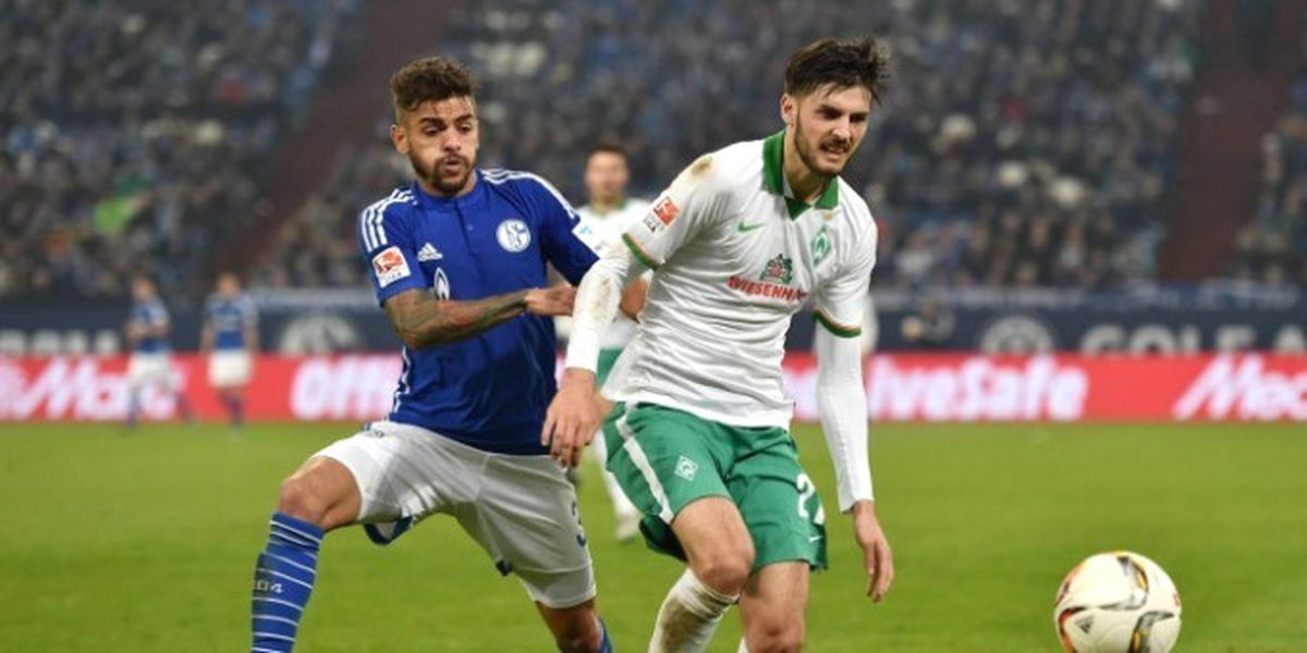 Schalke'den Sağ Bek