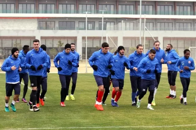 Antalyaspor Eto'o'suz Çalıştı