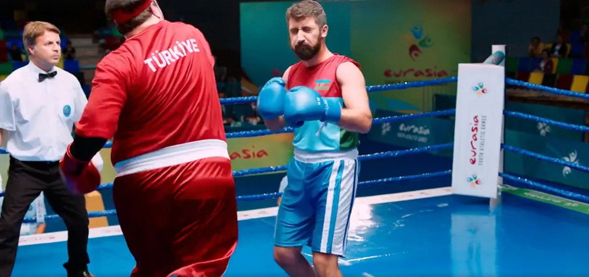 'Recep İvedik 5'teki Azeri Sporcu Sahnesi AK Partili Vekili Rahatsız Etti