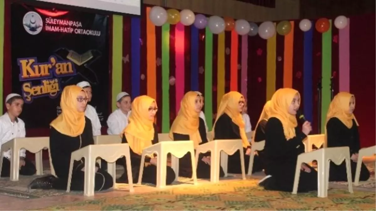 İmam Hatiplilerden Kur'an-ı Kerim Programı