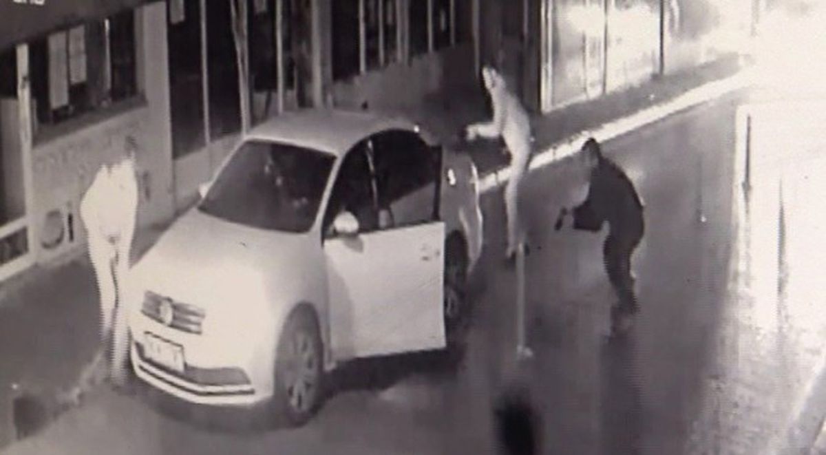 Bursa'da Sokak Ortasındaki Silahlı Çatışma Anı Kamerada
