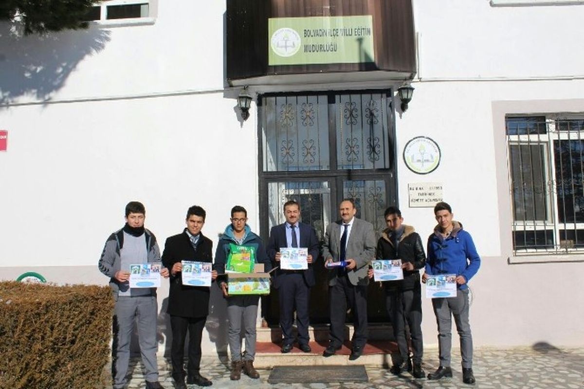 Bolvadin'de 'Kap Bizden Yemek ve Su Sizden Olsun' Projesi