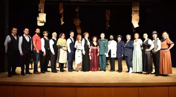 Sanatsever Sağlıkçılar, Hastalara Moral Oluyor