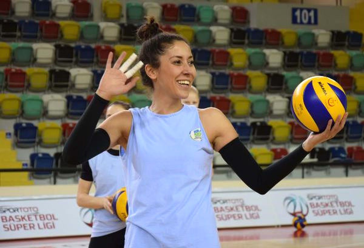 Balıkesir Büyükşehir Belediyespor Smaçör Filiz'le Anlaştı