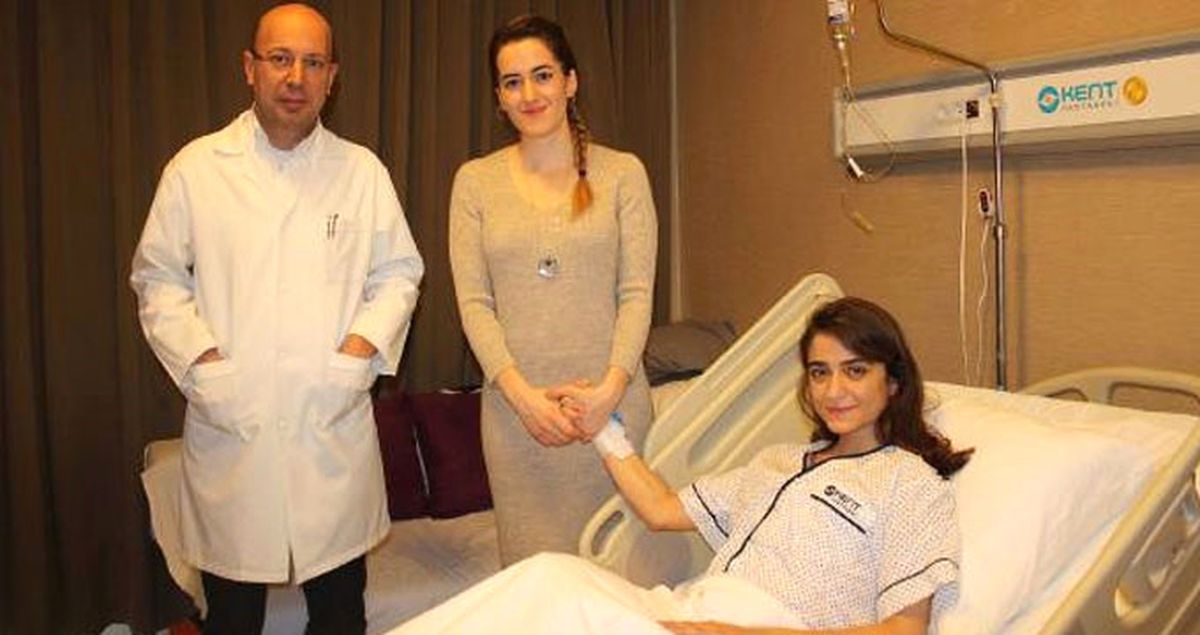 Facebook'ta Görüp Etkilendi, Karaciğerinin Bir Parçasını Tanımadığı Kıza Bağışladı