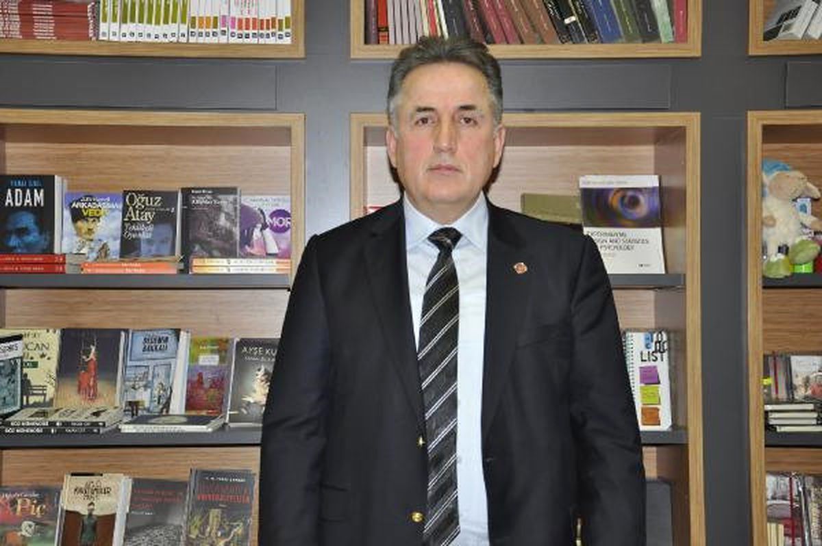 Klinik Biyokimya Uzmanı Abdullah Olgun: 'Her İlaç Aynı Zamanda Bir Zehirdir'