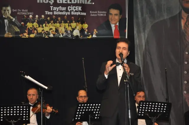 Tire'de Zekai Tunca Konseri Tire'de Zekai Tunca Konseri