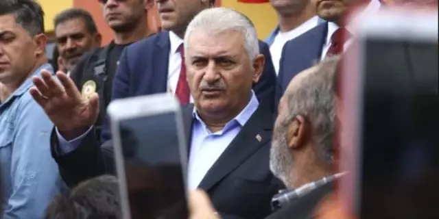 Başbakan Yıldırım, Şehit Ailesini Ziyaret Etti