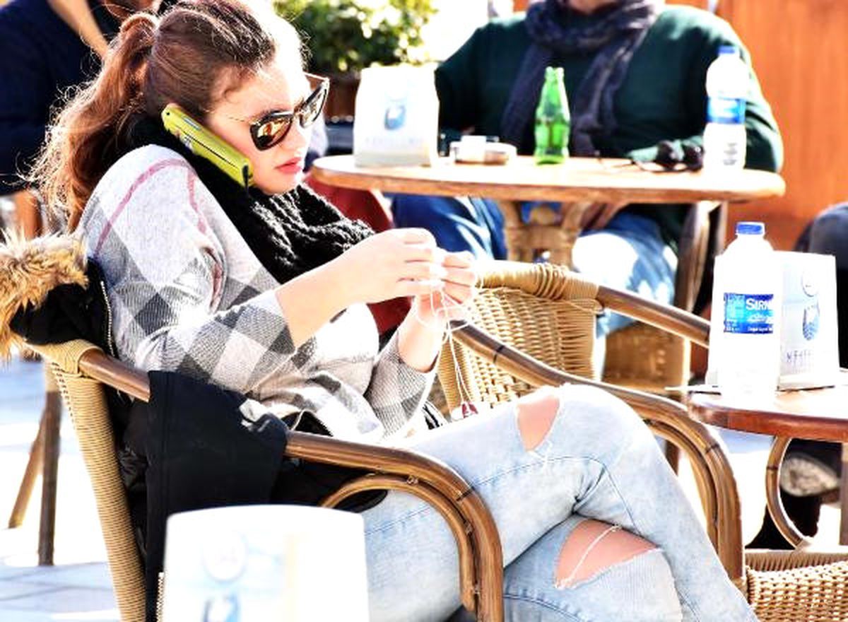 Bodrum'da Güneşli Hava Sahilleri Doldurdu