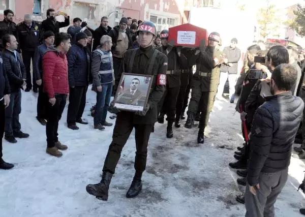 El Bab Şehidi Emre Doruk'un Cenazesi Memleketi Alucra'da