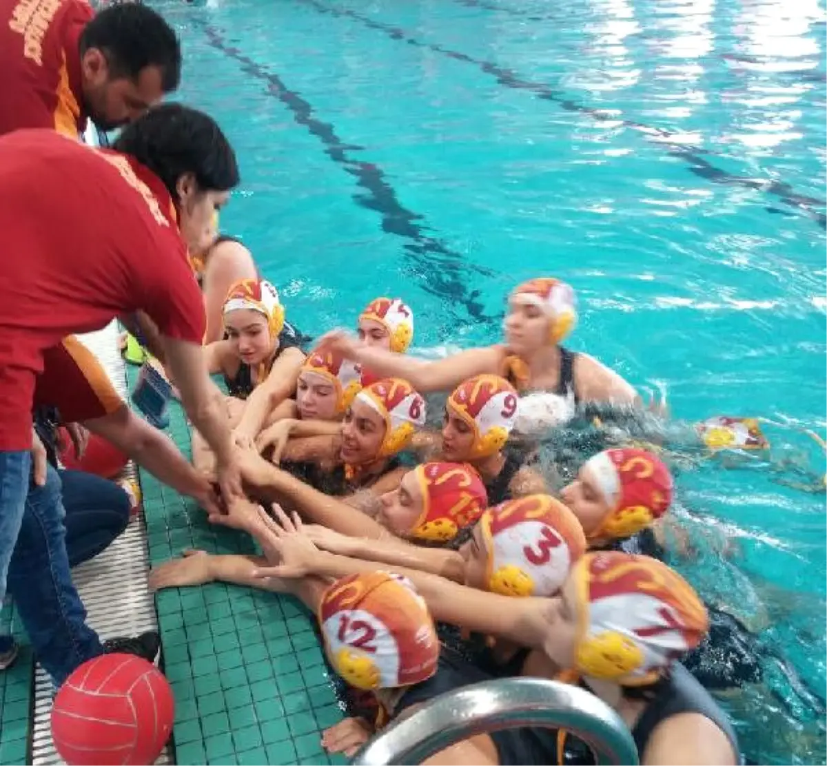 Galatasaray Sutopu Takımı İskenderun'u 11-3 Mağlup Etti