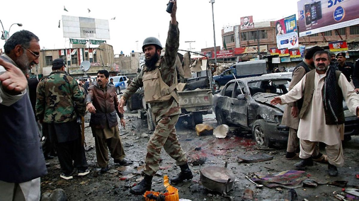 Pakistan'da Pazar Yerinde Bomba Patladı: En Az 13 Ölü 47 Yaralı