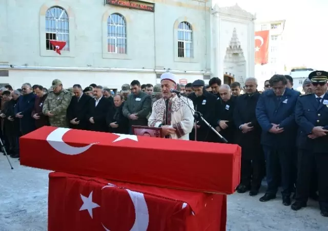 Fırat Kalkanı Şehidi Giresun'da Son Yolculuğuna Uğurlandı