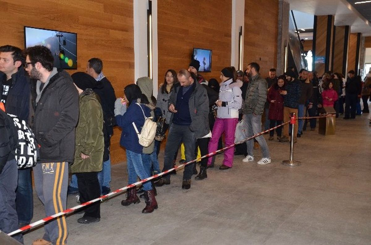Tatilciler Uludağ'a Akın Etti