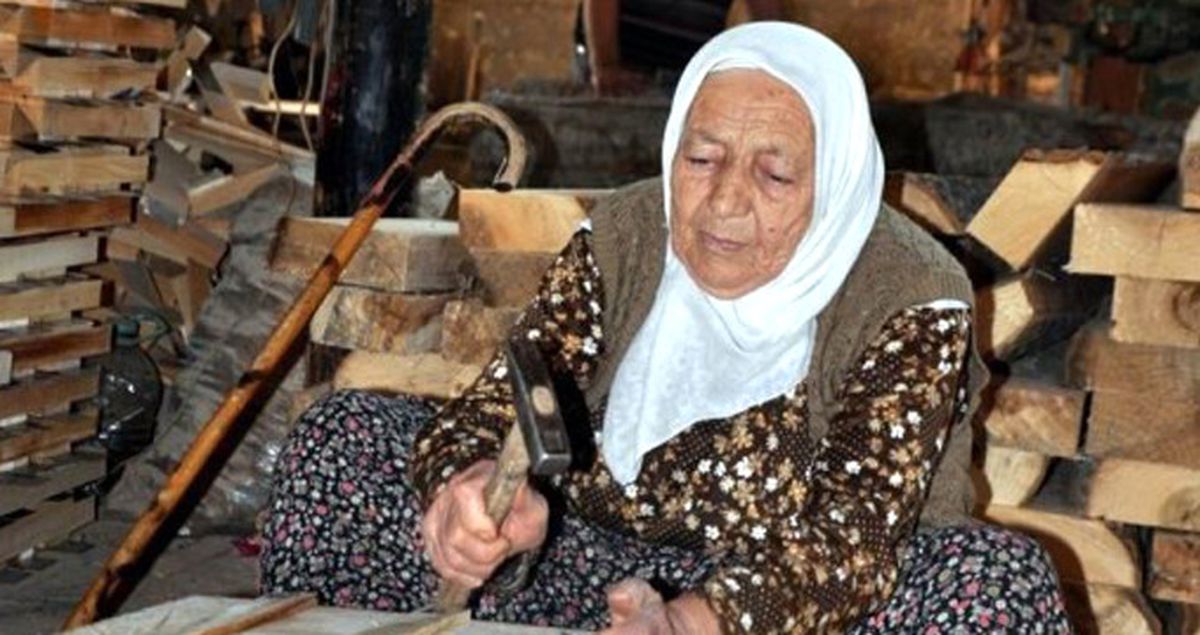 Türkiye'nin 'Sandıkçı Ninesi' Hayatını Kaybetti